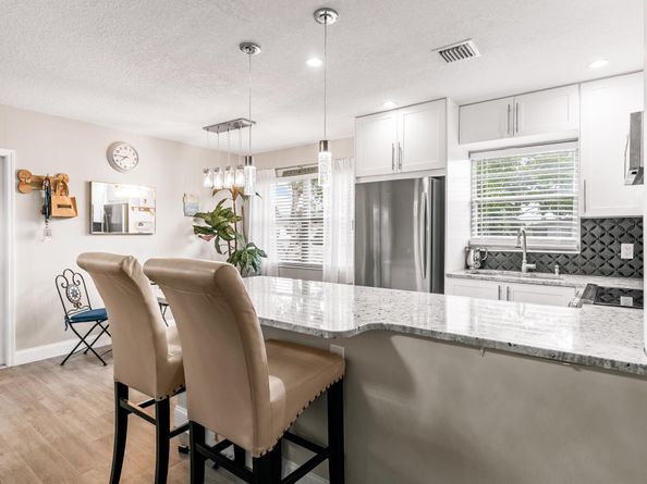 184 Oakridge L 184, Deerfield Beach FL 33442