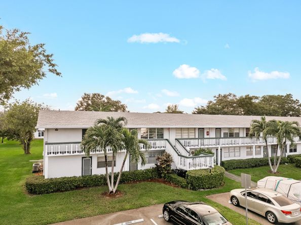 184 Oakridge L 184, Deerfield Beach FL 33442