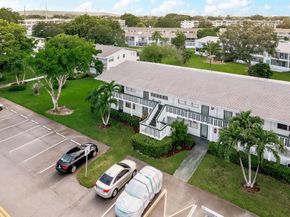 184 Oakridge L 184, Deerfield Beach FL 33442