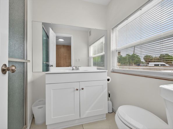 717 NW 16th Ave, Pompano Beach FL 33069