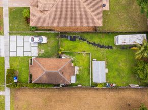 717 NW 16th Ave, Pompano Beach FL 33069