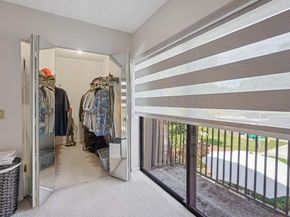 2512 Camelot Ct, Cooper City FL 33026