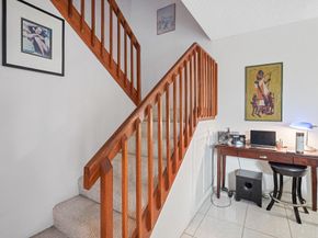 2512 Camelot Ct, Cooper City FL 33026