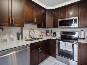 2512 Camelot Ct, Cooper City FL 33026