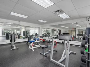 2512 Camelot Ct, Cooper City FL 33026