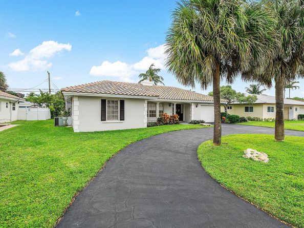 262 NE 24th Court, Boca Raton FL 33431