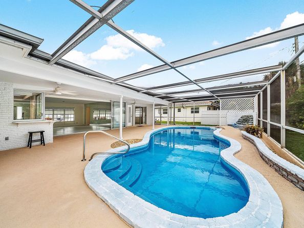 262 NE 24th Court, Boca Raton FL 33431