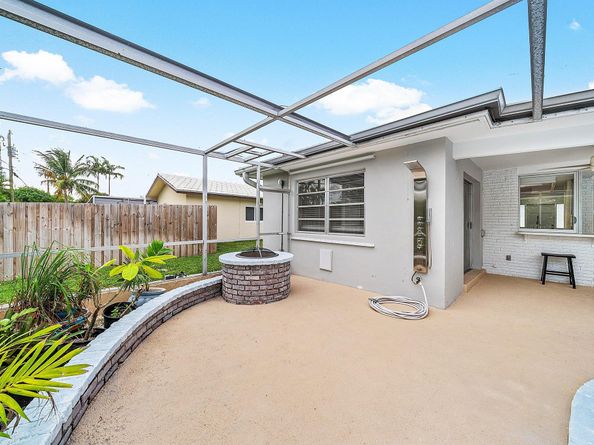 262 NE 24th Court, Boca Raton FL 33431
