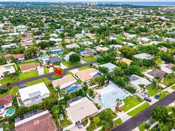 262 NE 24th Court, Boca Raton FL 33431