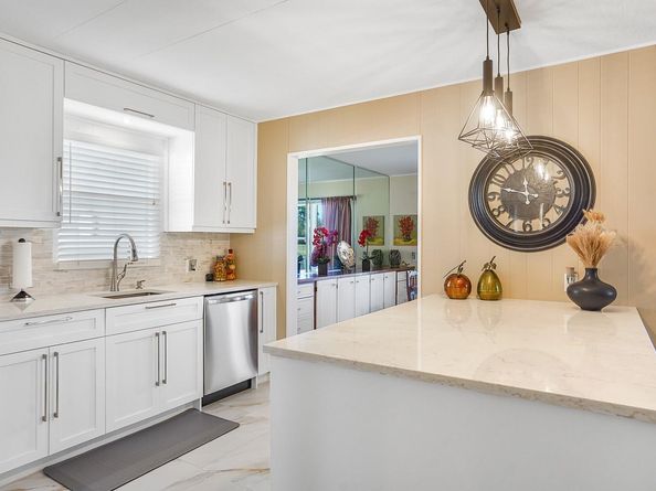 1830 SW 83rd Ave, Davie FL 33324