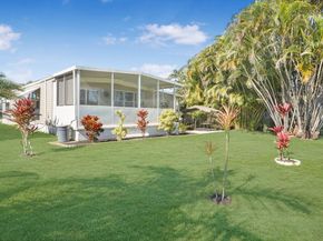 1830 SW 83rd Ave, Davie FL 33324