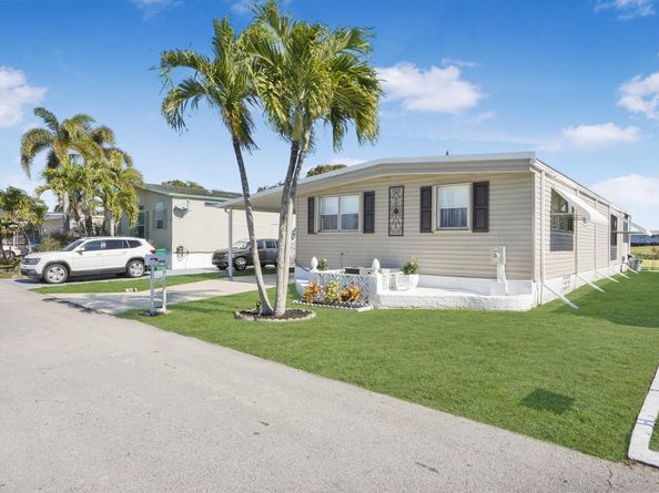 1830 SW 83rd Ave, Davie FL 33324