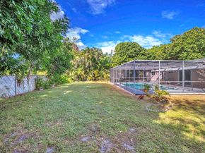 1431 NW 71st Ave, Plantation FL 33313