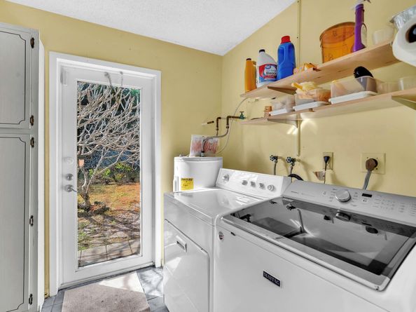 1431 NW 71st Ave, Plantation FL 33313