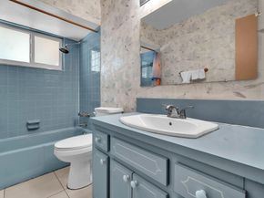 1431 NW 71st Ave, Plantation FL 33313