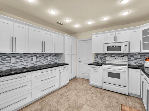 1431 NW 71st Ave, Plantation FL 33313