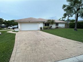 402 NW 107th Ave, Coral Springs FL 33071
