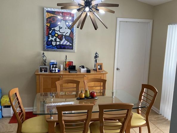 402 NW 107th Ave, Coral Springs FL 33071