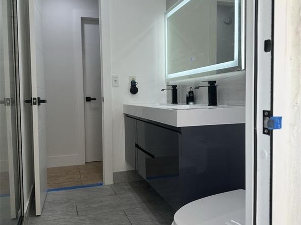 402 NW 107th Ave, Coral Springs FL 33071