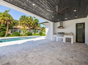 11721 Lake Shore Place, North Palm Beach FL 33408