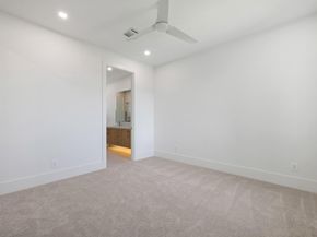 11721 Lake Shore Place, North Palm Beach FL 33408