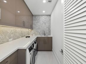 11721 Lake Shore Place, North Palm Beach FL 33408