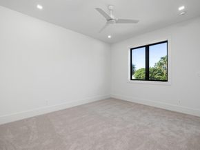 11721 Lake Shore Place, North Palm Beach FL 33408