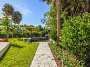 11721 Lake Shore Place, North Palm Beach FL 33408