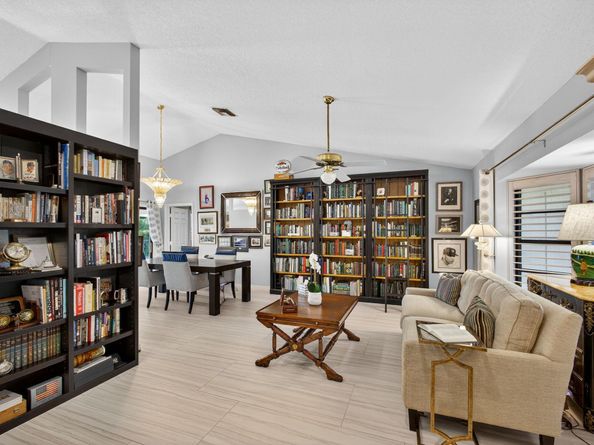 13 Saint Giles Road, Palm Beach Gardens FL 33418