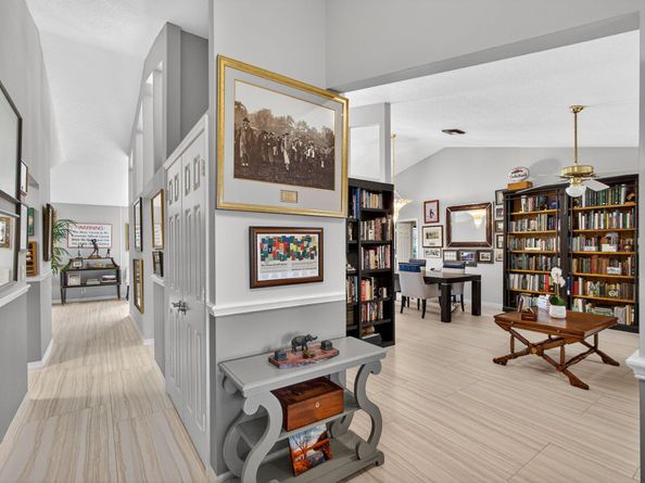 13 Saint Giles Road, Palm Beach Gardens FL 33418