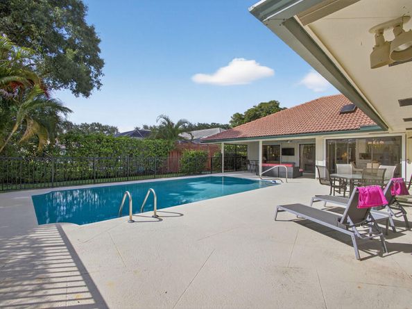 13 Saint Giles Road, Palm Beach Gardens FL 33418