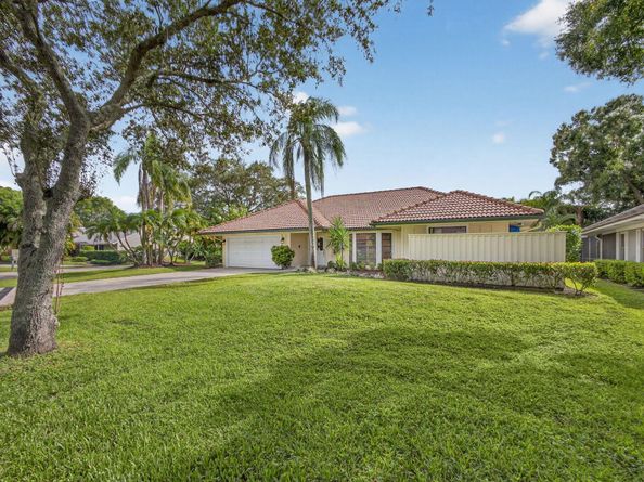 13 Saint Giles Road, Palm Beach Gardens FL 33418