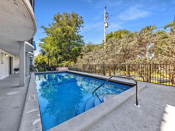 3909 N Ocean Blvd 113, Fort Lauderdale FL 33308