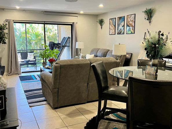 140 S Cypress Road 123, Pompano Beach FL 33060