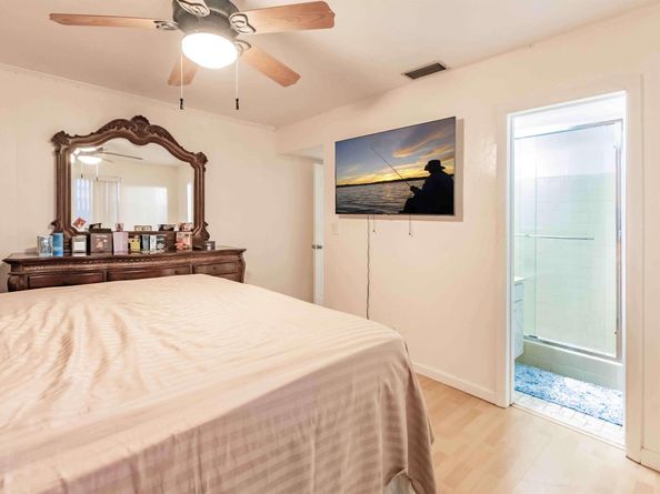 4141 NW 32nd Avenue, Lauderdale Lakes FL 33309