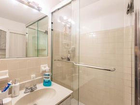 4141 NW 32nd Avenue, Lauderdale Lakes FL 33309