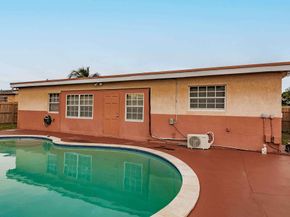 4141 NW 32nd Avenue, Lauderdale Lakes FL 33309