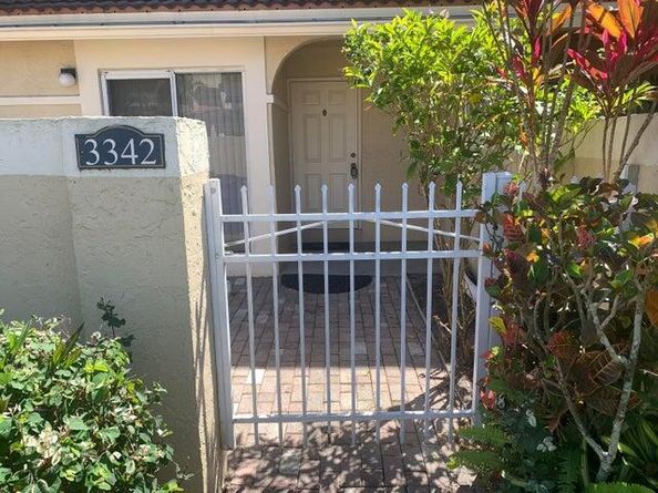 3342 Deer Creek Alba Way, Deerfield Beach FL 33442