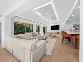 16 Little Pond Road, Manalapan FL 33462