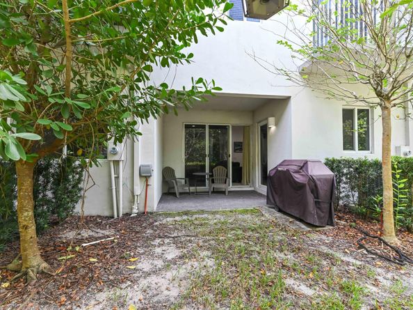 1710 Pioneer Way, Royal Palm Beach FL 33411