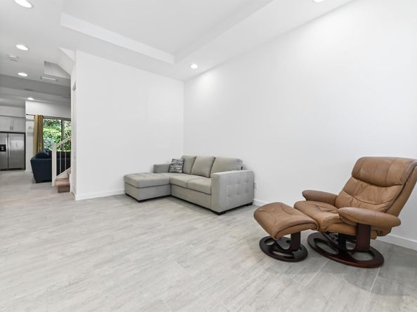 1710 Pioneer Way, Royal Palm Beach FL 33411