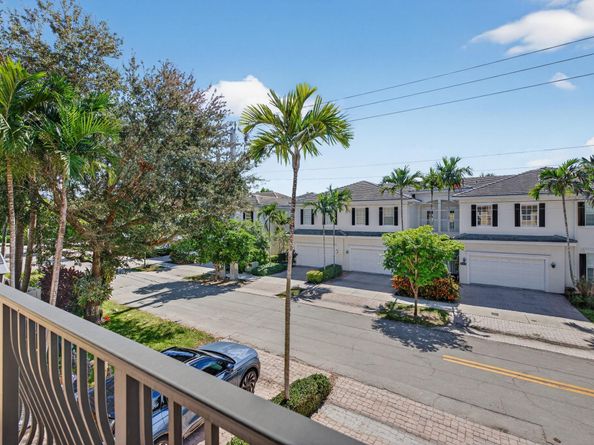 1747 NE 12th St 1747, Fort Lauderdale FL 33304