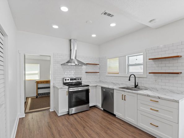 120 NW 4th Avenue, Boynton Beach FL 33435