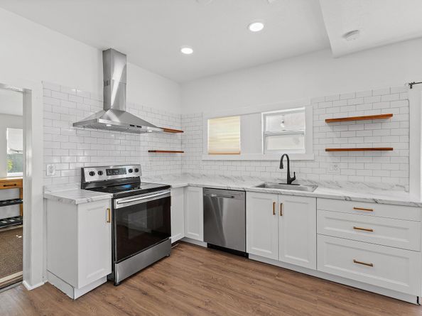 120 NW 4th Avenue, Boynton Beach FL 33435