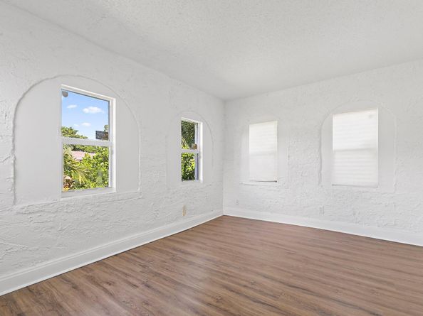 120 NW 4th Avenue, Boynton Beach FL 33435