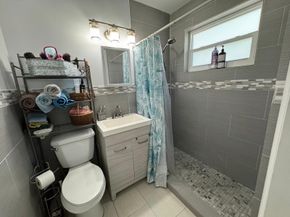 31 NE 57th Ct, Fort Lauderdale FL 33334