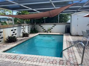 31 NE 57th Ct, Fort Lauderdale FL 33334