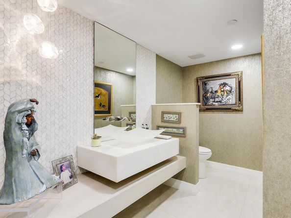 100 Lakeshore Drive 351, North Palm Beach FL 33408