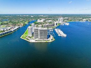 100 Lakeshore Drive 351, North Palm Beach FL 33408