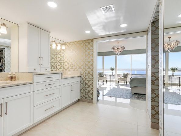 100 Lakeshore Drive 351, North Palm Beach FL 33408
